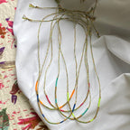 Bracelet cordon porte bonheur Sukh Sophie Deschamps