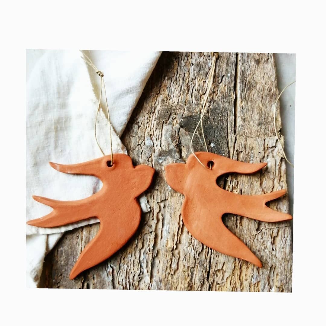 Hirondelle céramique terracotta à suspendre
