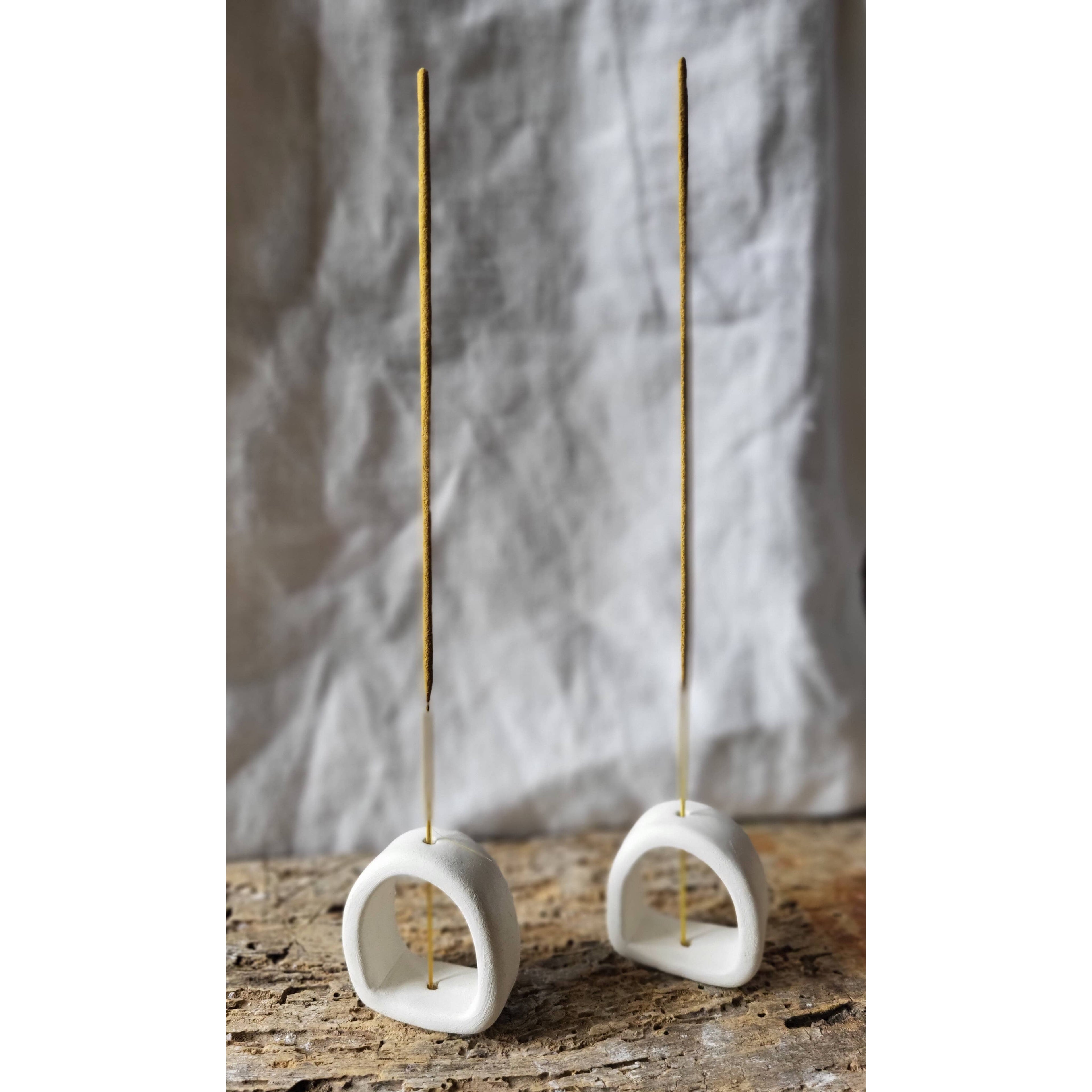 Porte encens holystic en argile blanche