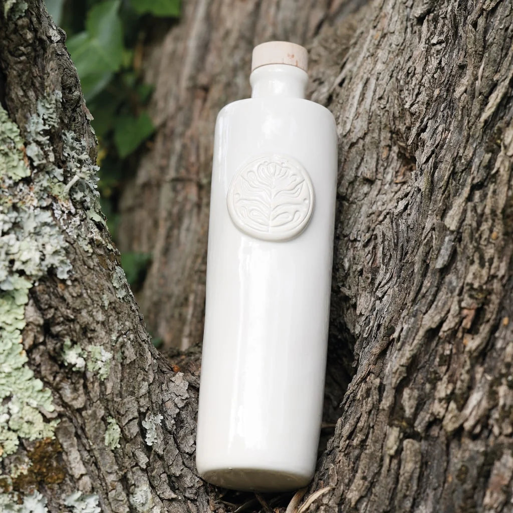 Bouteille d’huile d’olive artisanale ESSENCÍA – Céramique blanche